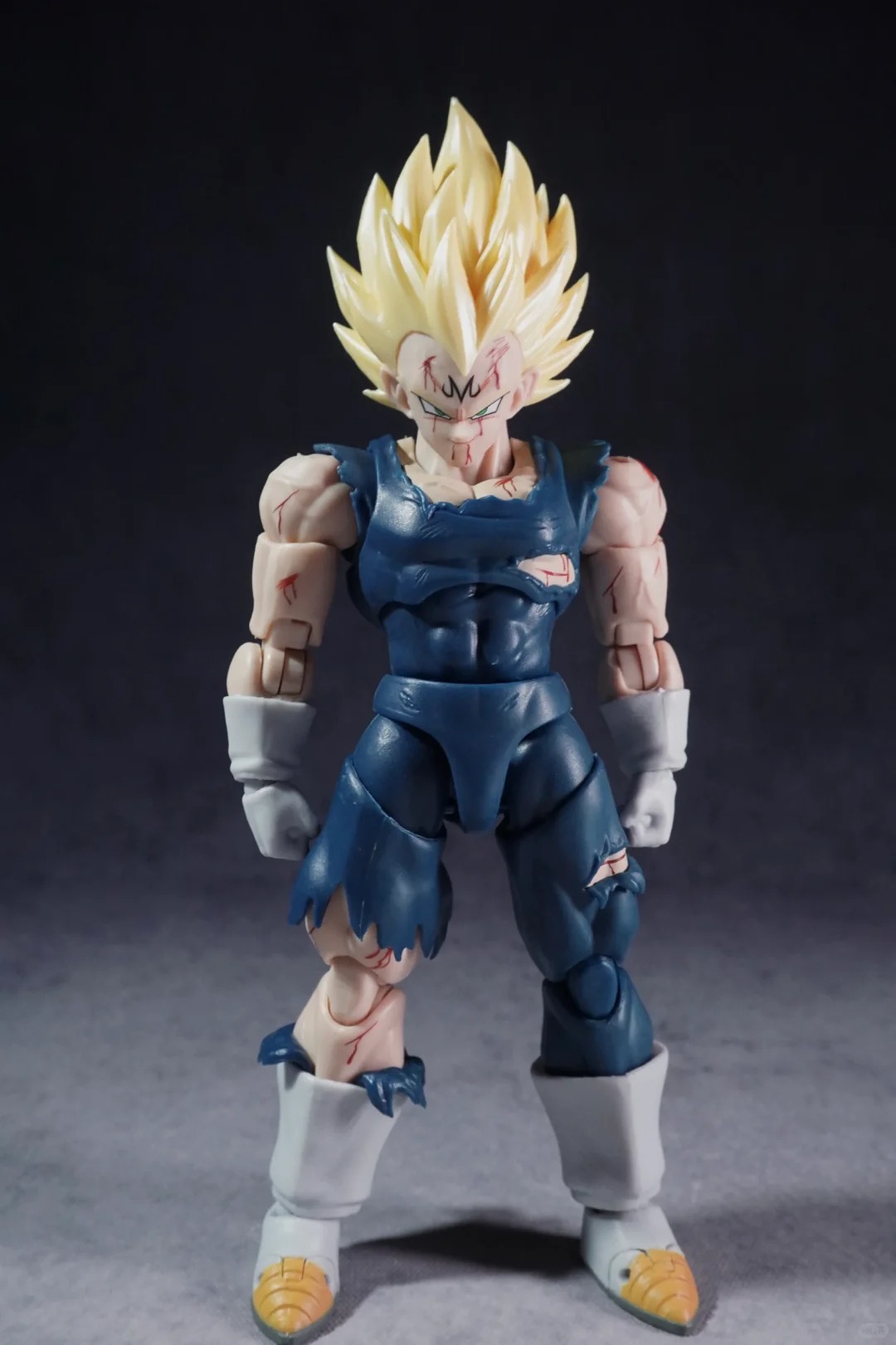 재고 있음 블랙홀&TK 손상된 베지터 드래곤볼 액션 피 - Model Kit Vegito 리뷰 및 가격